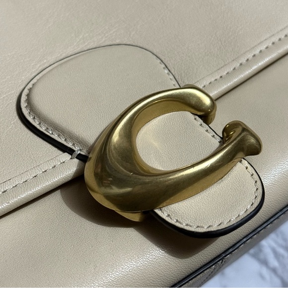 Coach Ivory Soft Tabby - Picture 3 of 13